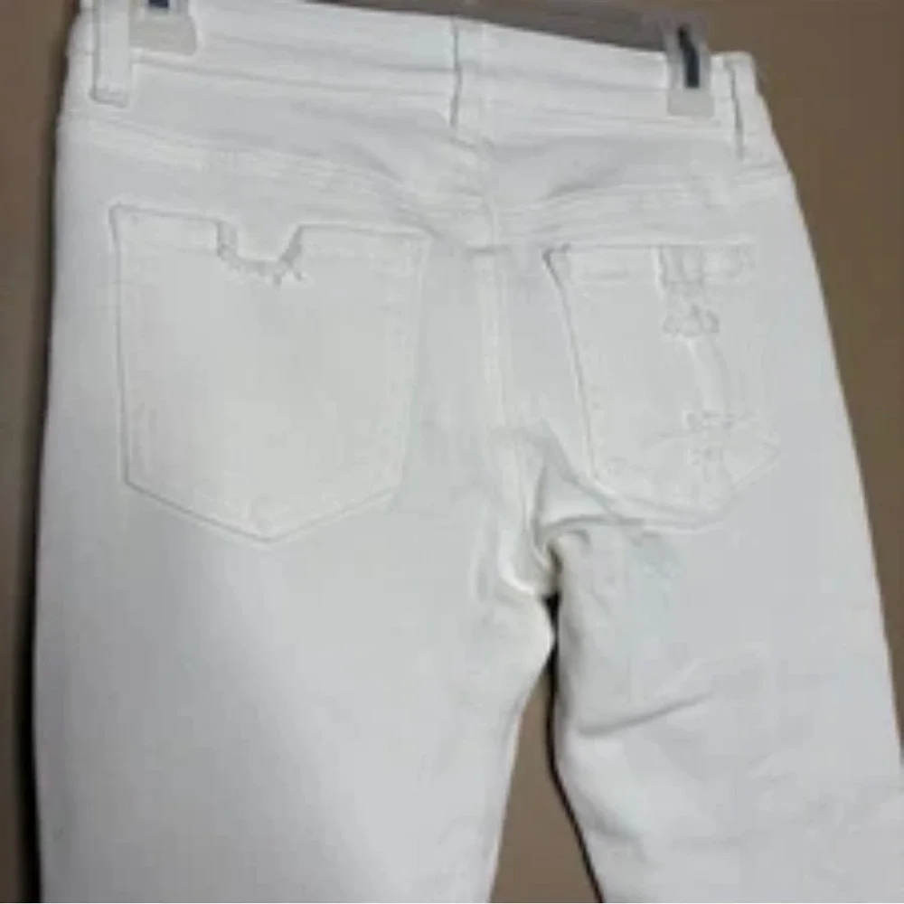 White Birch Distressed White Skinny Jeans Ripped Knee Raw Hem Womens Size S Chic